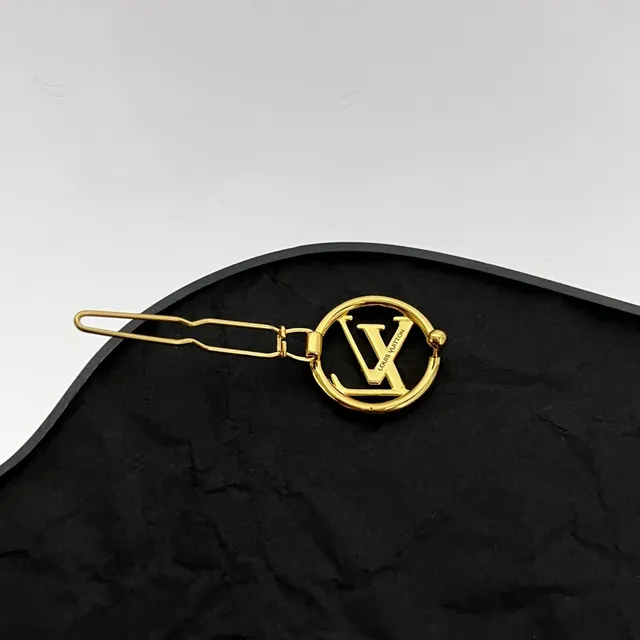Broche Louis Vuitton Monogram en Or Métal Motif Circulaire Broche 6