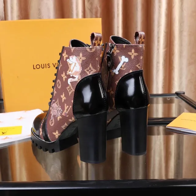 Louis Vuitton مونوغرام كانفاس و جلد البان مربوط بالأربطة حذاء الكاحل 5