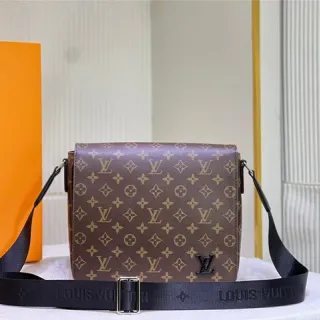 Louis Vuitton Monogram Canvas Flap Messenger Bag