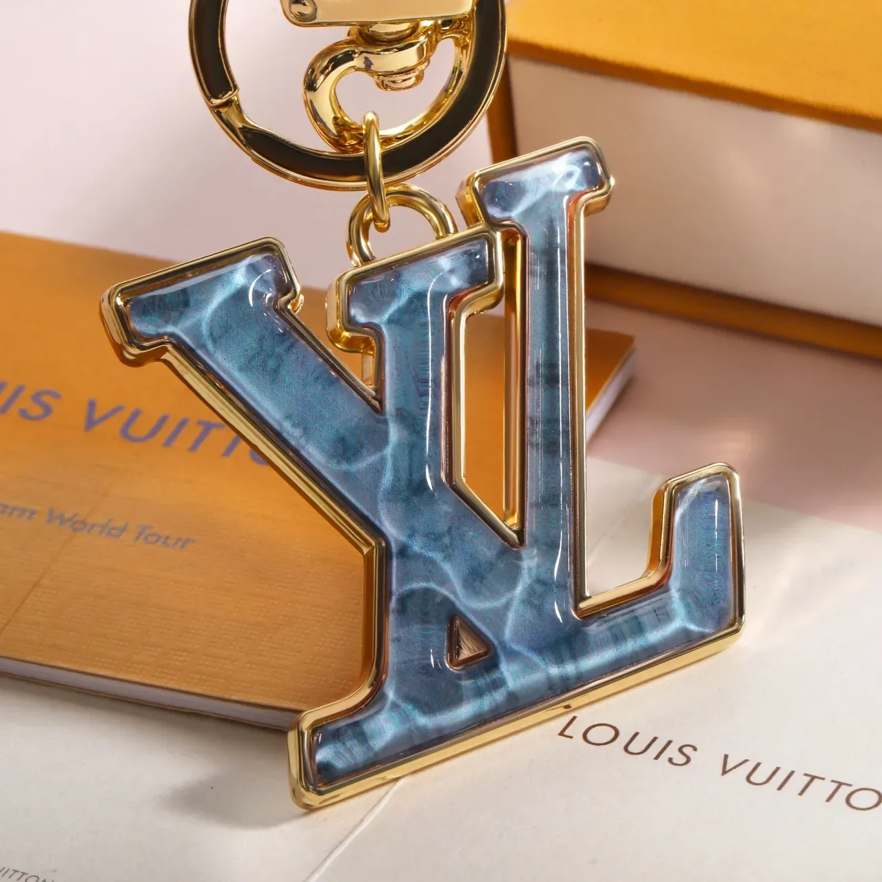 Louis Vuitton Monogram Enamel Blue Gold Metal Crossbody Bag 4