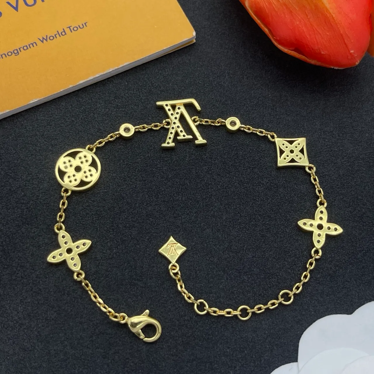 Louis Vuitton Monogram Flower LV Initiales doré Pavé bracelet 4