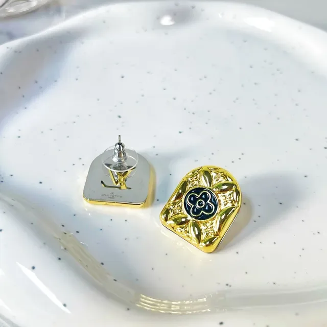 Louis Vuitton Monogram Flower Shield Stud Earrings 5