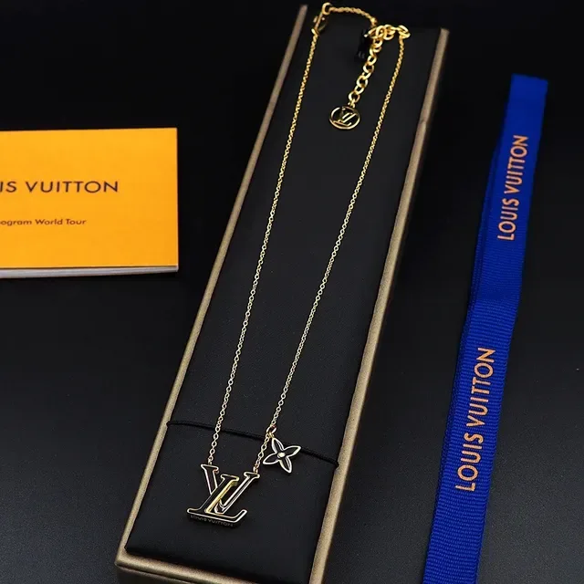 Louis Vuitton Monogram Jewelry Gold Black Chain Enamel Pendant Necklace 6