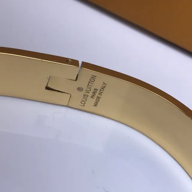Louis Vuitton Monogram Pink Enamel Gold-Tone Hinged Bangle Bracelet 4