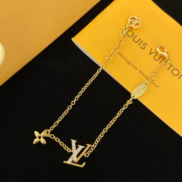 Louis Vuitton Monogram World Tour Gold Silver Chain Pavé-Crystal Necklace 3