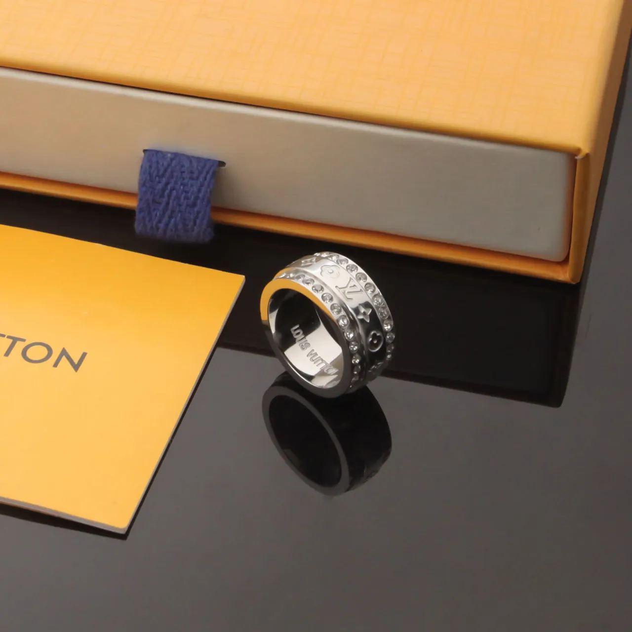 Louis Vuitton Monogram World Tour Gold Silver Rotating Spinner Band Pavé Crystal Bezel Ring 3