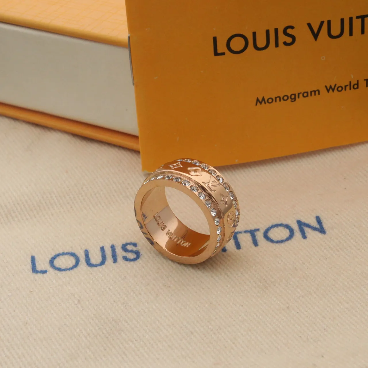 Louis Vuitton Monogram World Tour Gold Silver Rotating Spinner Band Pavé Crystal Bezel Ring 5