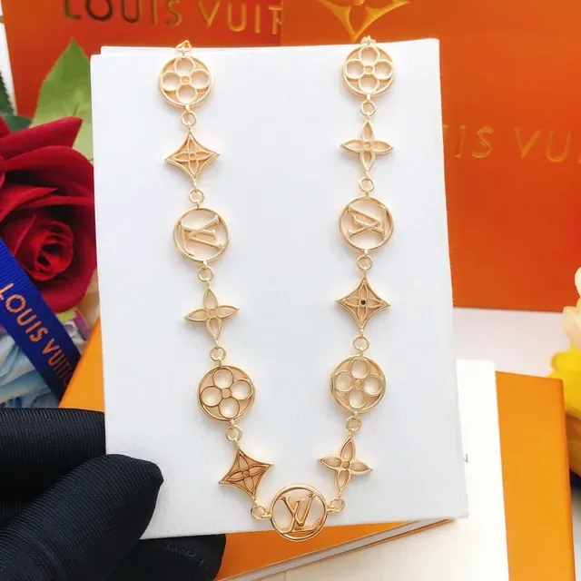 Louis Vuitton Monogram World Tour Gold-Tone Chain Necklace 3