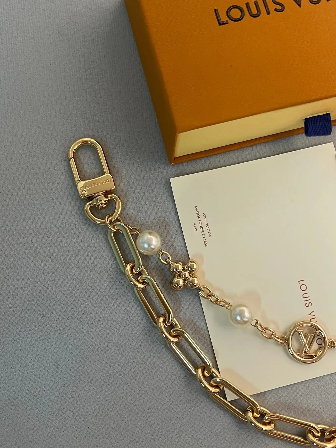 Louis Vuitton Monogram World Tour Pearl and Floral Gold Chain Bracelet 2