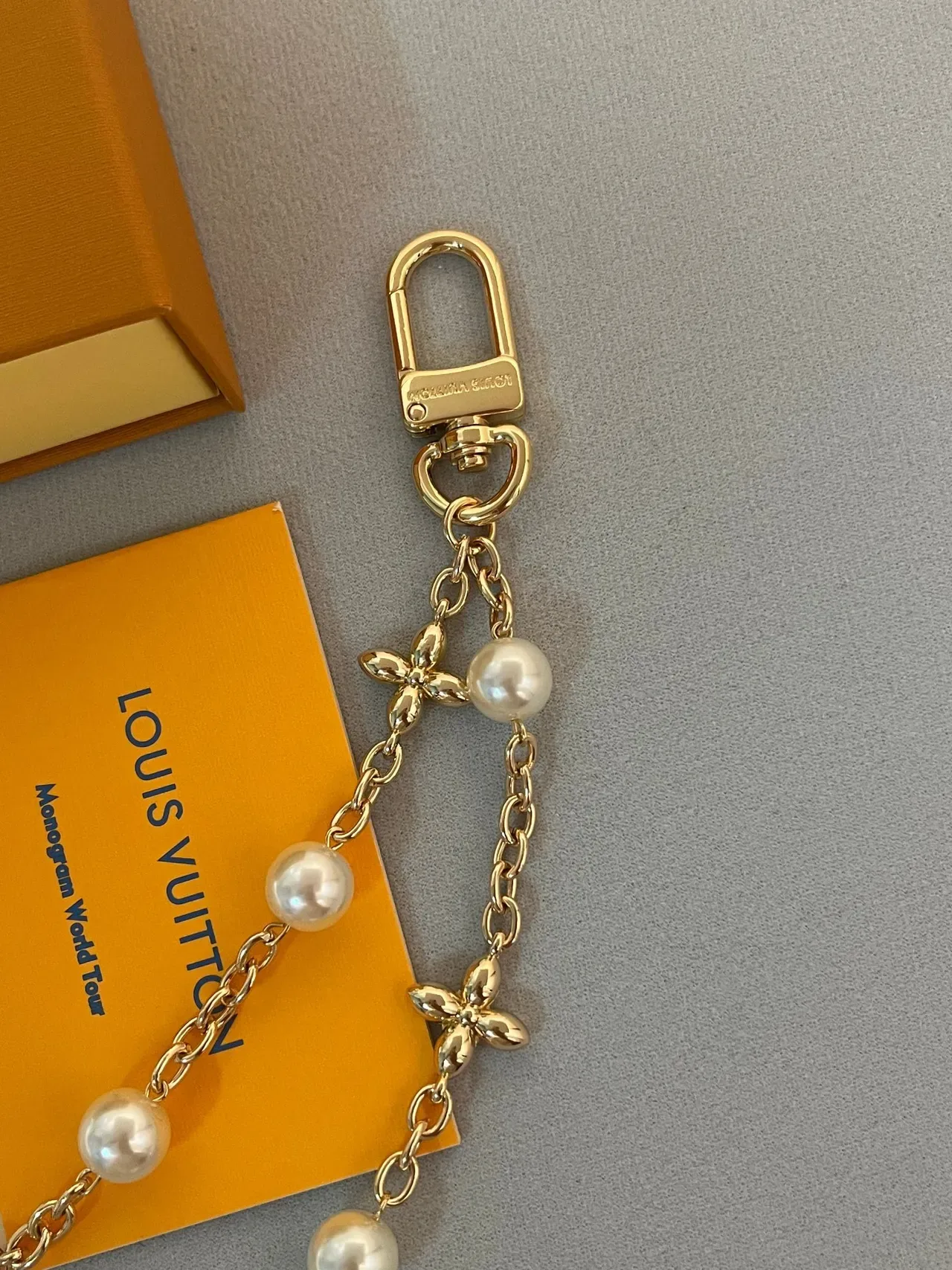 Louis Vuitton Monogram World Tour Pearl and Floral Gold Chain Bracelet 3