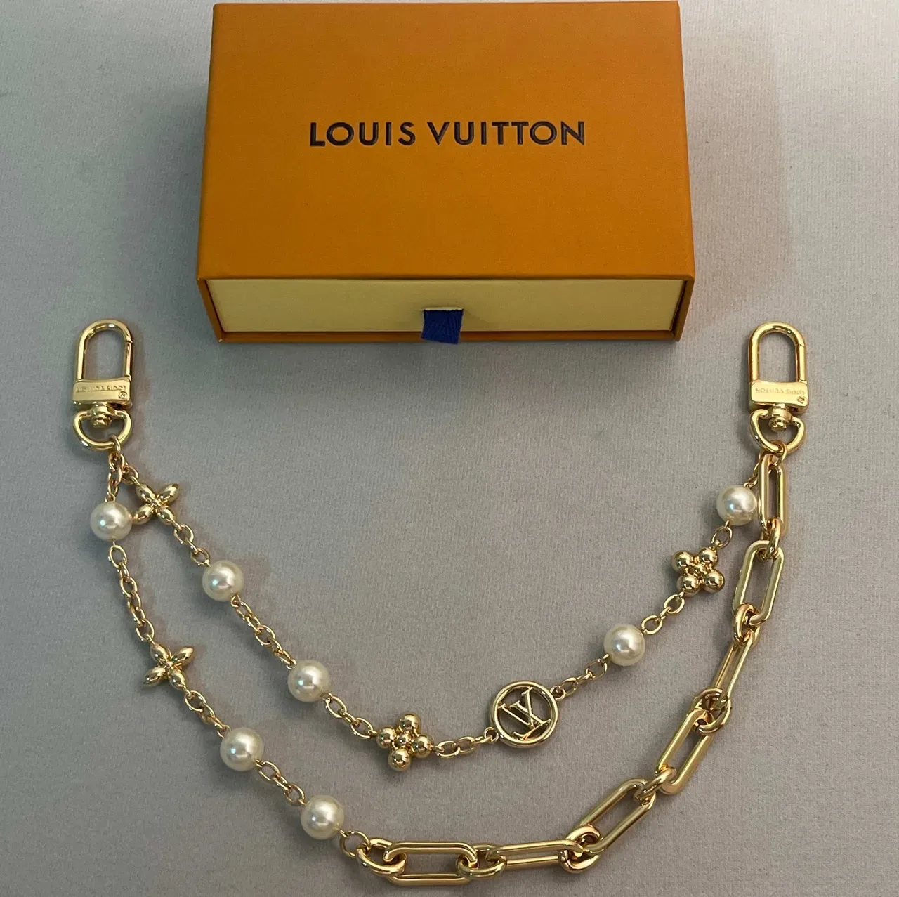 Louis Vuitton Monogram World Tour Pearl and Floral Gold Chain Bracelet 6