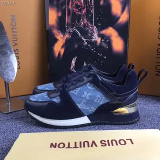 Louis Vuitton Tênis Chunky Navy Blue com Painéis de Denim Monogrammed em Material Misto na Parte Superior