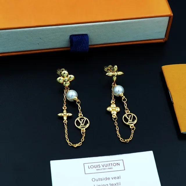 Louis Vuitton Pearl Constellations Gold-Tone Pearl Floral Monogram Earrings 8