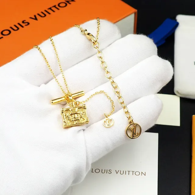 Louis Vuitton Petite Malle & Monogram Coin Gold T-Bar Toggle Clasp Necklace 4