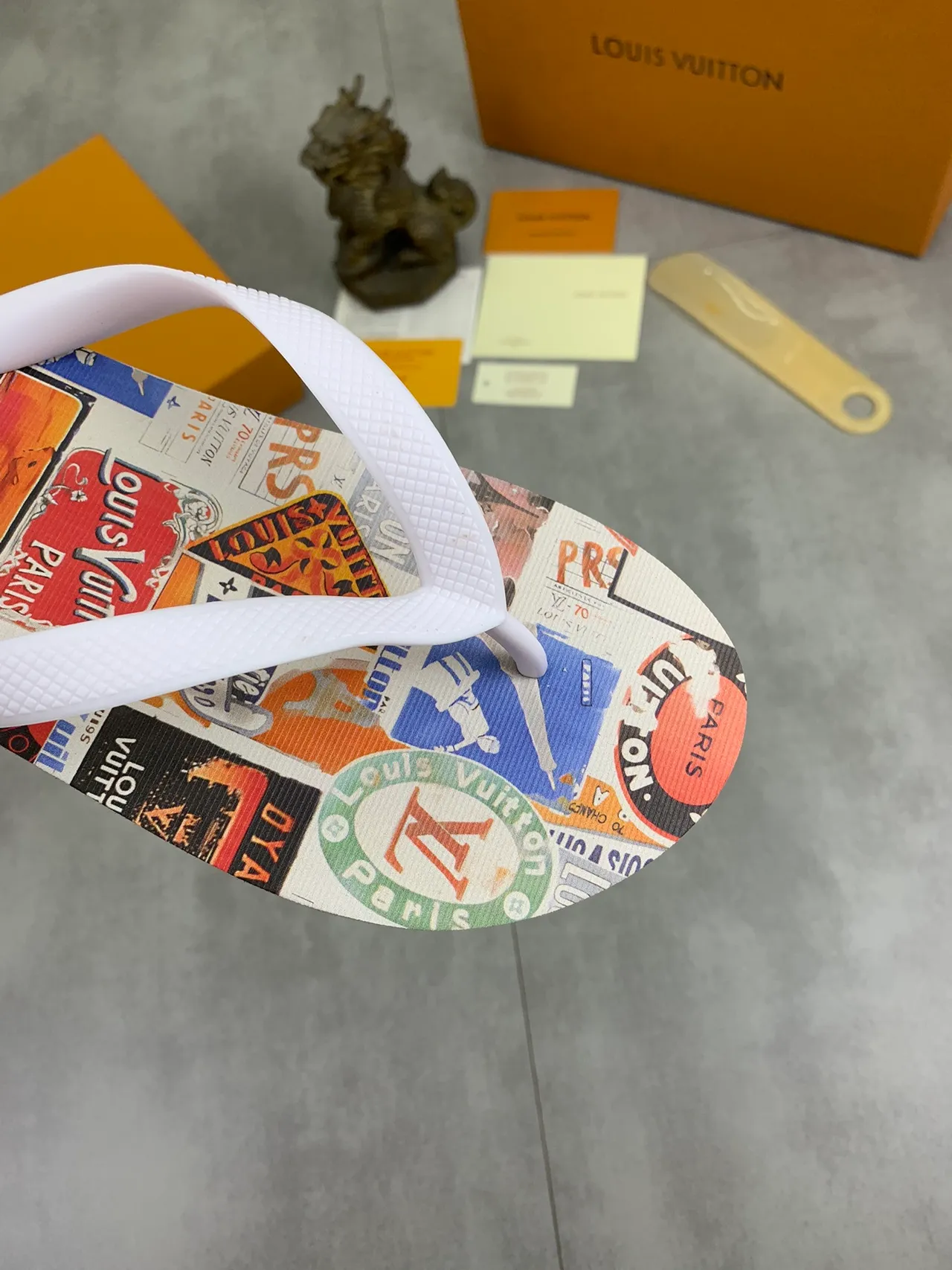 Louis Vuitton Printed Monogram and Damier Flip-Flop Slippers 3