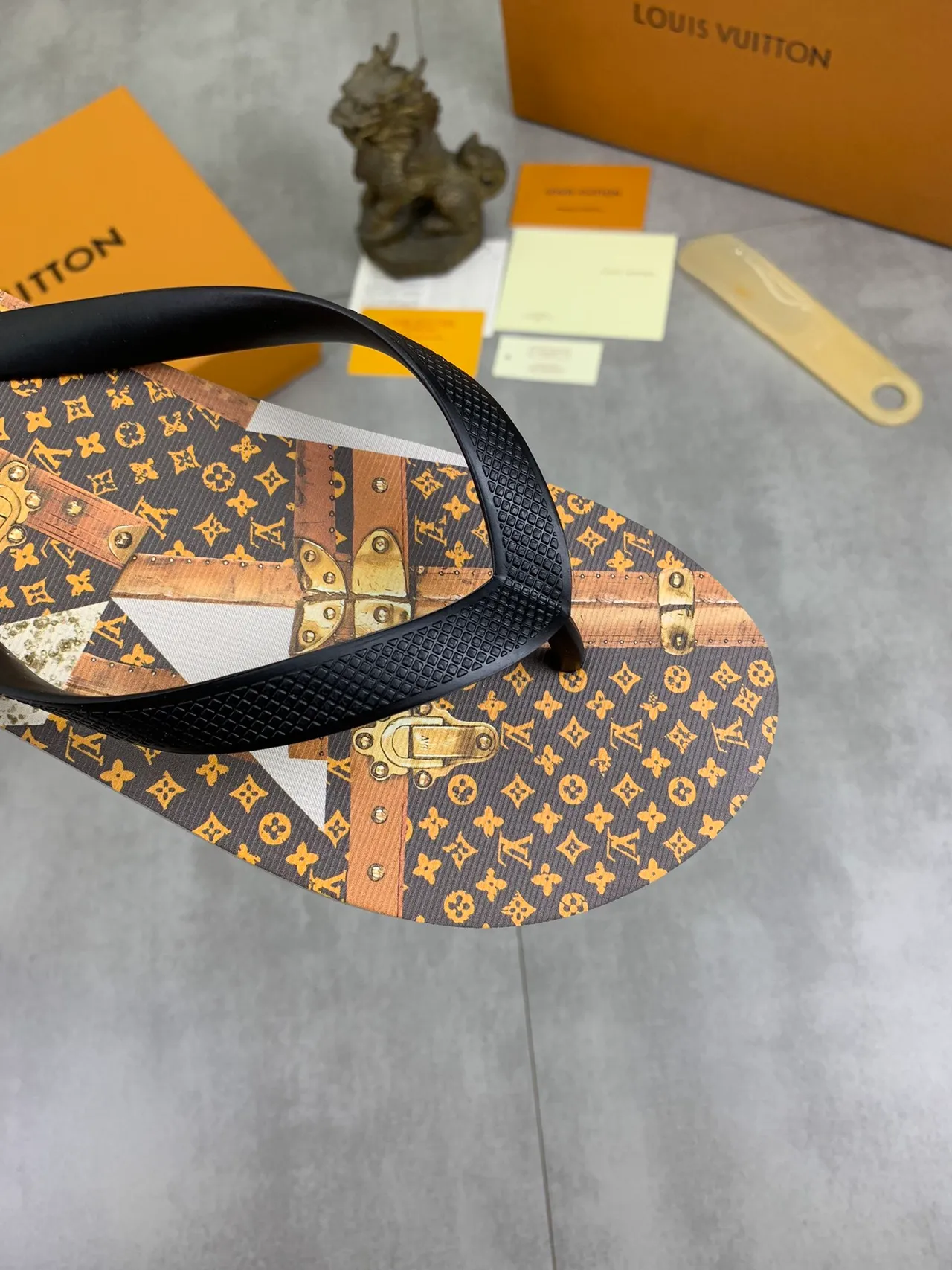 Louis Vuitton Printed Monogram and Damier Flip-Flop Slippers 9