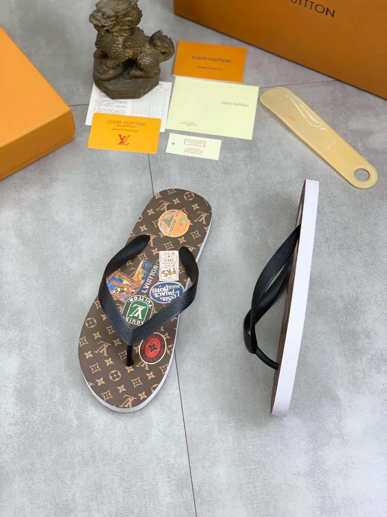 Louis Vuitton Printed Monogram and Damier Flip-Flop Slippers 20