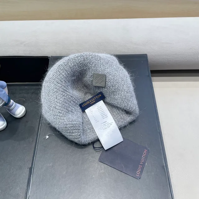 Louis Vuitton Ribbed Knit Heather Gray Beanie 2