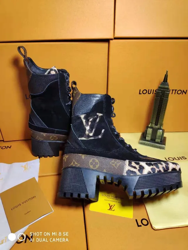 Louis Vuitton Run Away Preto Multicolor Plataforma de Topo Alto Banda de Lona Monograma Botas de Tornozelo 1