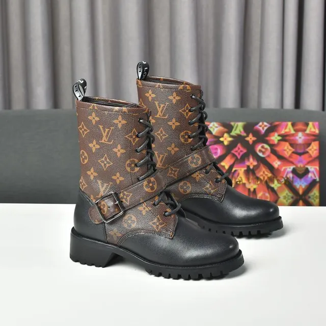 Louis Vuitton Run Away Brown Black Monogram Canvas Lace-Up Front Ankle Boots 6