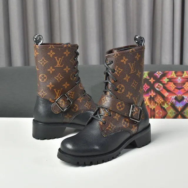 Louis Vuitton Run Away Brown Black Monogram Canvas Lace-Up Front Ankle Boots 9