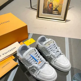 Louis Vuitton Run Away gris claro Monogram Jacquard zapatillas lifestyle