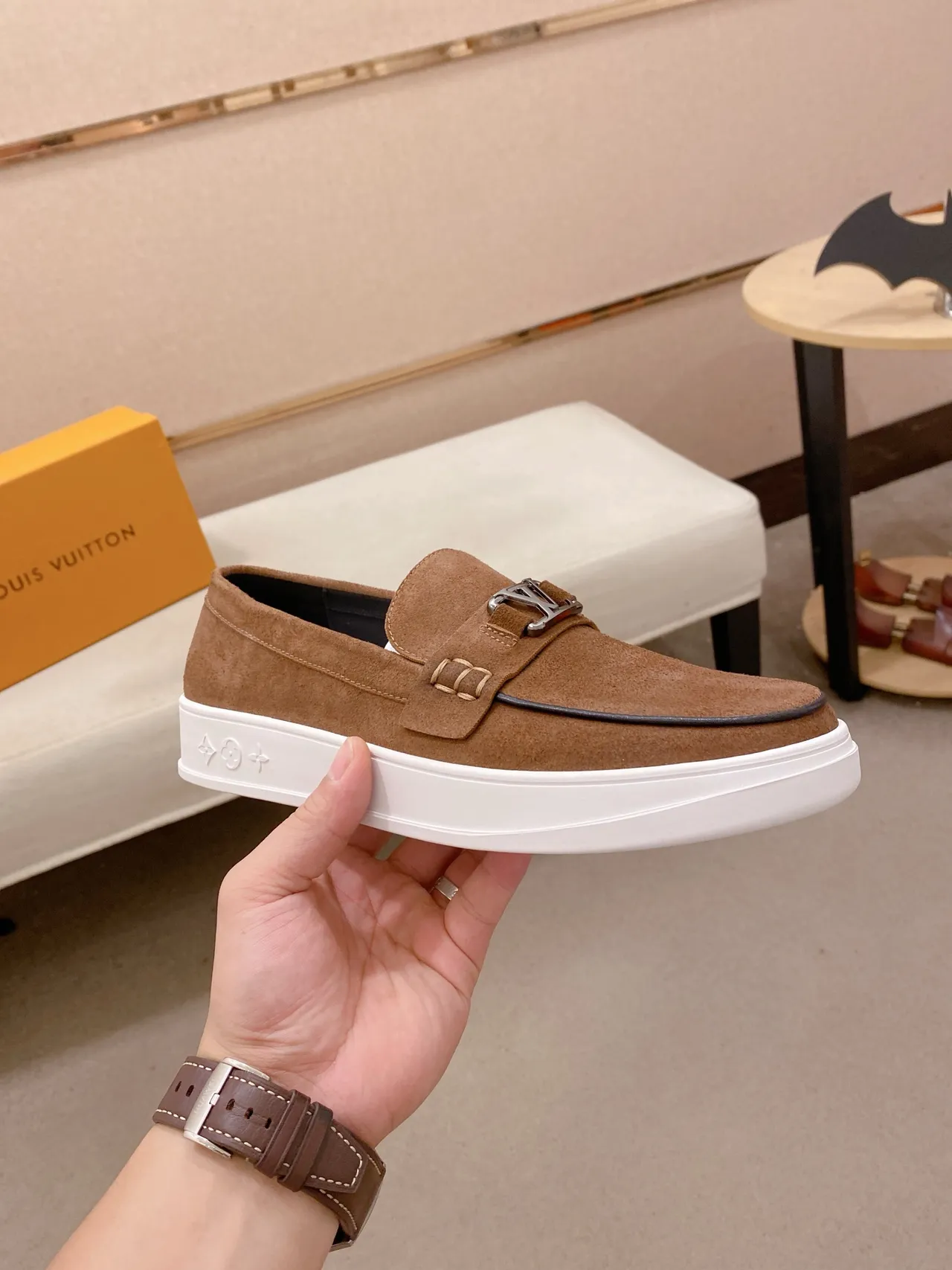 Louis Vuitton Run Away Loafer বাদামি সুয়েড প্ল্যাটফর্ম লোফার 5