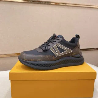 Louis Vuitton Run Away Monograma Tela Malha Estilo de Vida Tênis