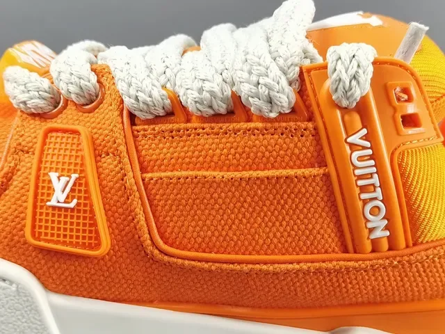 Louis Vuitton Run Away Zapatillas Lifestyle Naranja y Blanco 8