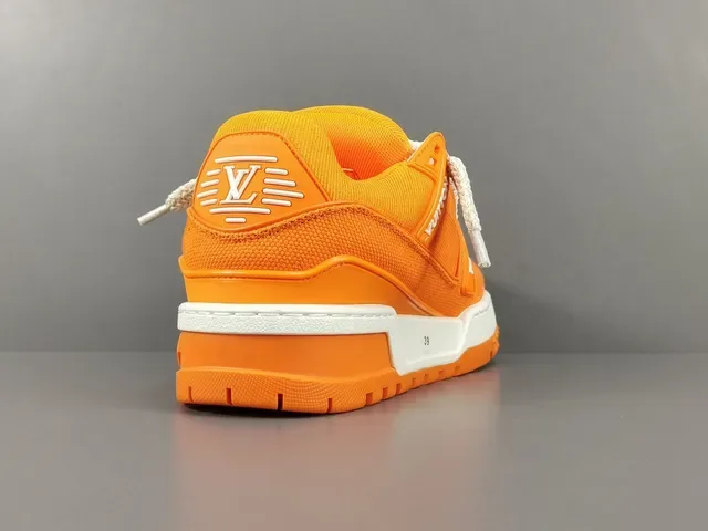Louis Vuitton Run Away Zapatillas Lifestyle Naranja y Blanco 14