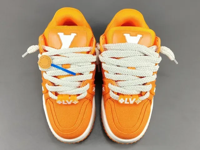 Louis Vuitton Run Away Zapatillas Lifestyle Naranja y Blanco 16