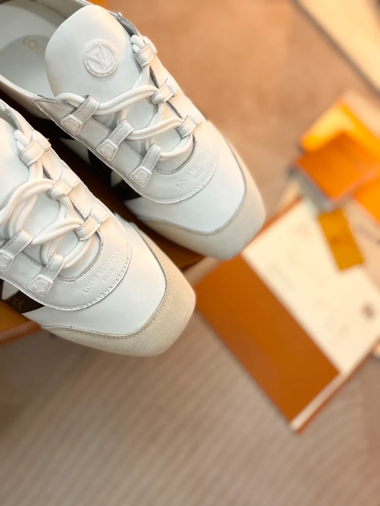 Louis Vuitton Run Away White Brown Low-Top Leather And Monogram Canvas Lifestyle Sneakers 3
