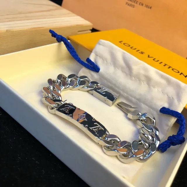 Louis Vuitton Silver Blue Chunky Curb Chain Enamel Monogram Plaques Bracelet 8