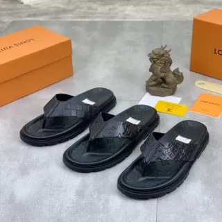 लुई विट्टन Slide काला मोनोग्राम-एम्बॉस्ड मोल्डेड रबर सोल स्लिपर्स