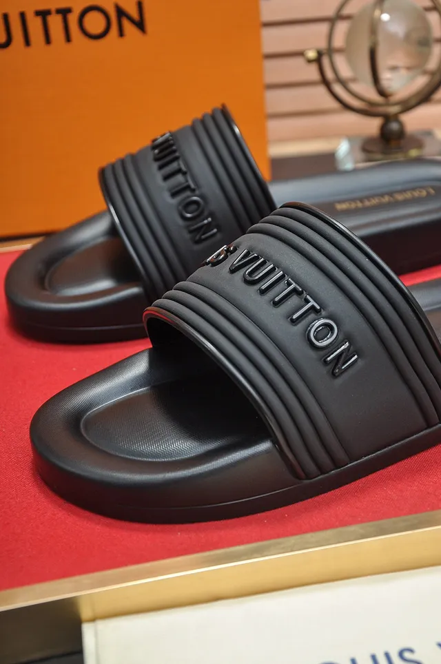 Louis Vuitton Slide Slipper Black Molded Rubber Slippers 8