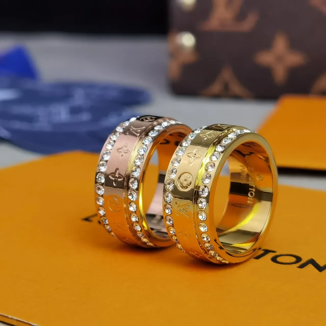 Louis Vuitton Turnaround Bague Or Rose et Or Jaune Cristal Pavé 6