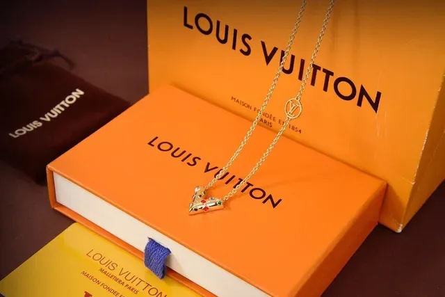 Louis Vuitton V Motif Enamel Pendant Necklace 2