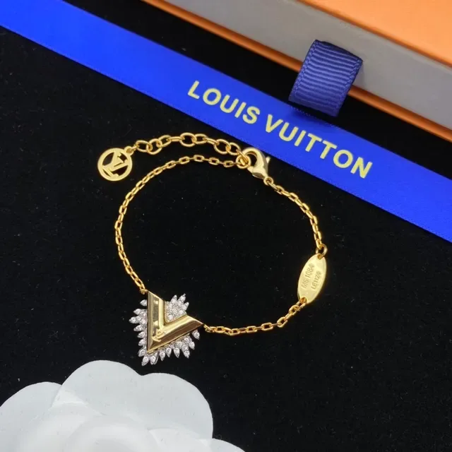 Louis Vuitton Volt V-Shaped Pavé Crystal Hoop Earrings 5