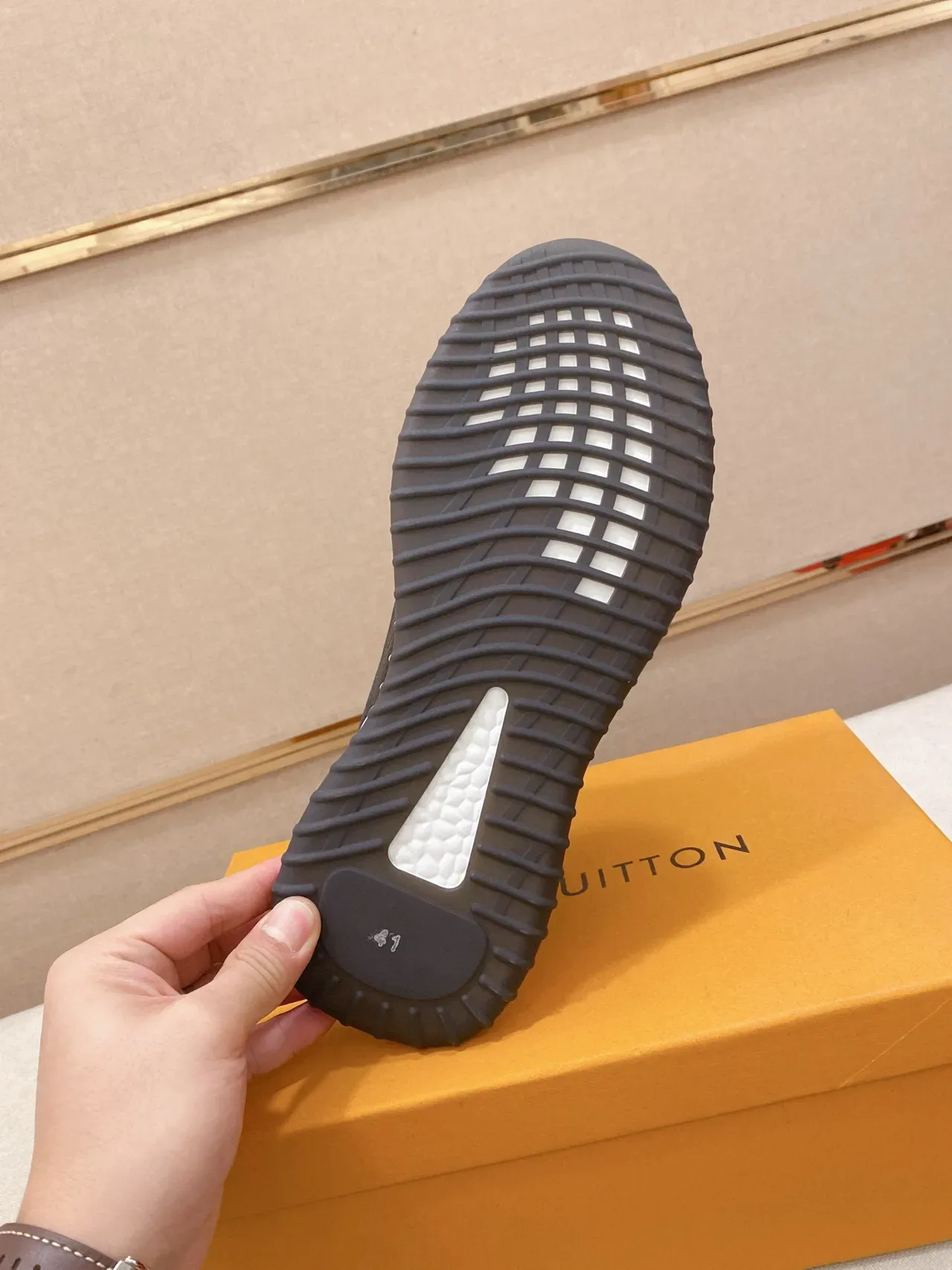 Louis Vuitton White Black Embossed Monogram Upper Sculpted Midsole Lifestyle Sneakers 9