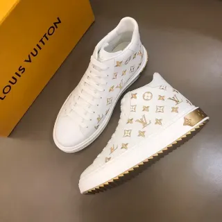 Louis Vuitton Zapatillas lifestyle blancas con monograma impreso blanco y dorado de alto