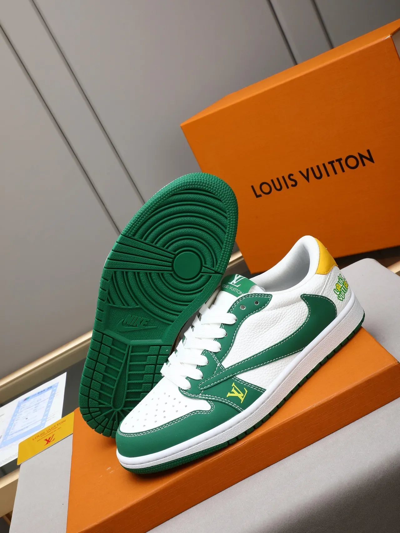 Louis Vuitton Tênis Lifestyle Branco Verde Low-Top Camadas Couro/Suede 4