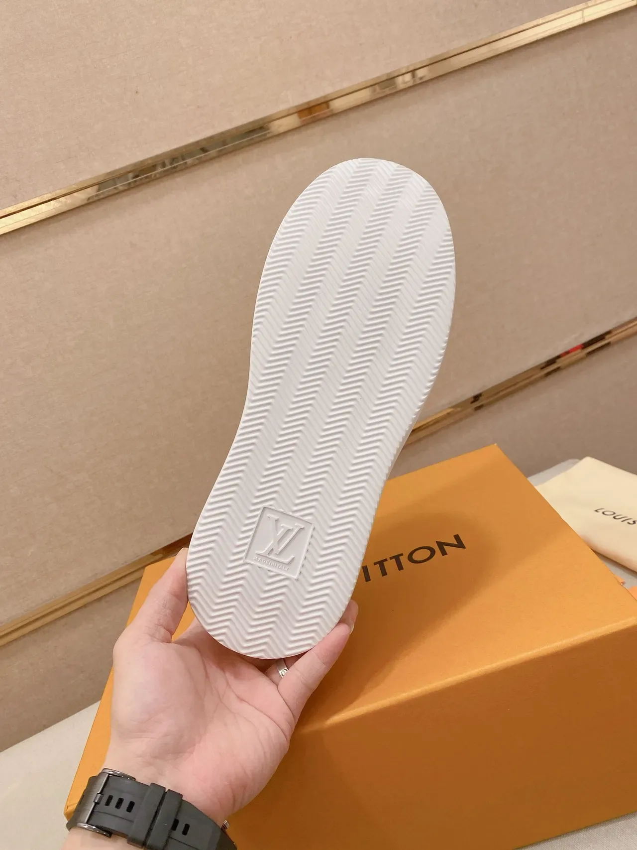 Louis Vuitton White Monogrammed Leather Platform Sole Lifestyle Sneakers 2