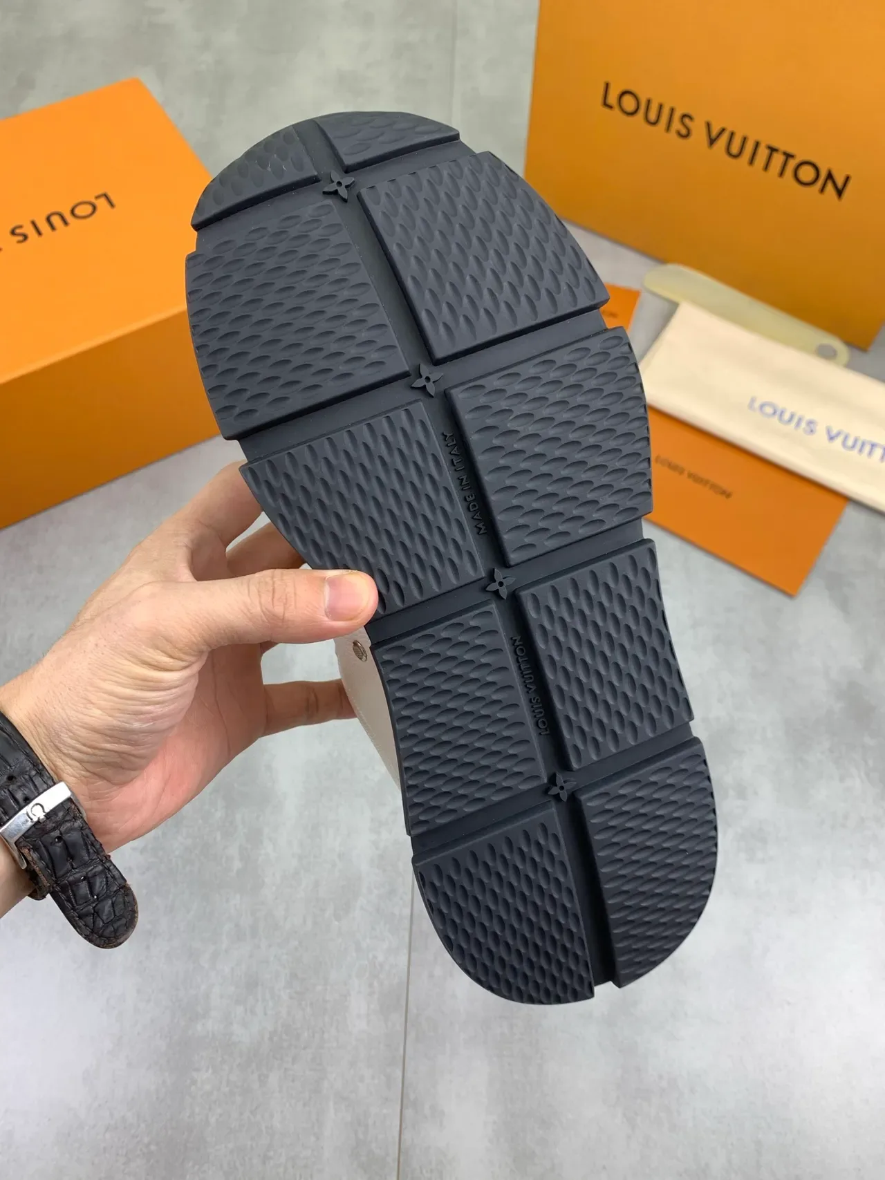 Louis Vuitton White Navy Monogram Canvas Panels Sculpted Midsole Lifestyle Sneakers 4