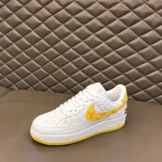Louis Vuitton x Nike Air Force 1 Branco Amarelo Monograma Tênis Lifestyle
