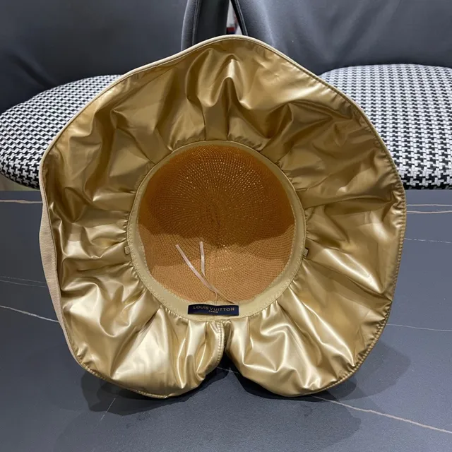 Miu Miu Beige Noir chapeau bucket à large bord en maille couronne 11