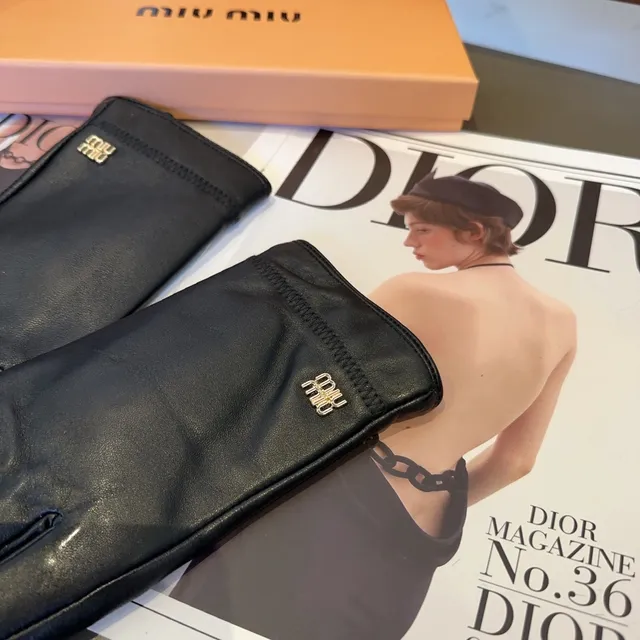 Miu Miu Black Smooth Full-Finger Leather Gloves 3