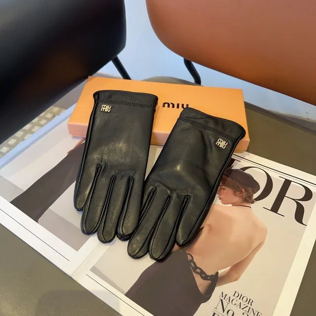 Miu Miu Black Smooth Full-Finger Leather Gloves 8