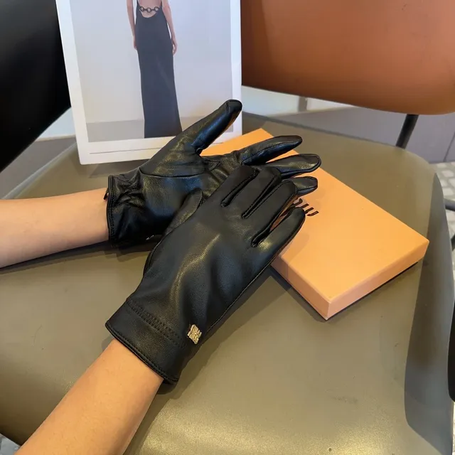 Miu Miu Black Smooth Full-Finger Leather Gloves 9