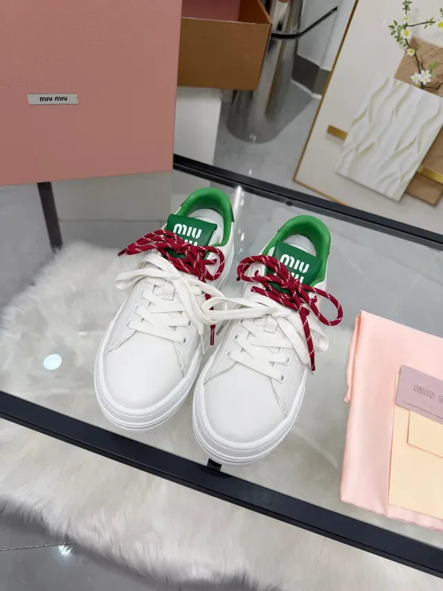 Miu Miu Wander Sneakers Lifestyle Lacées Blanches Vertes Rouges 6
