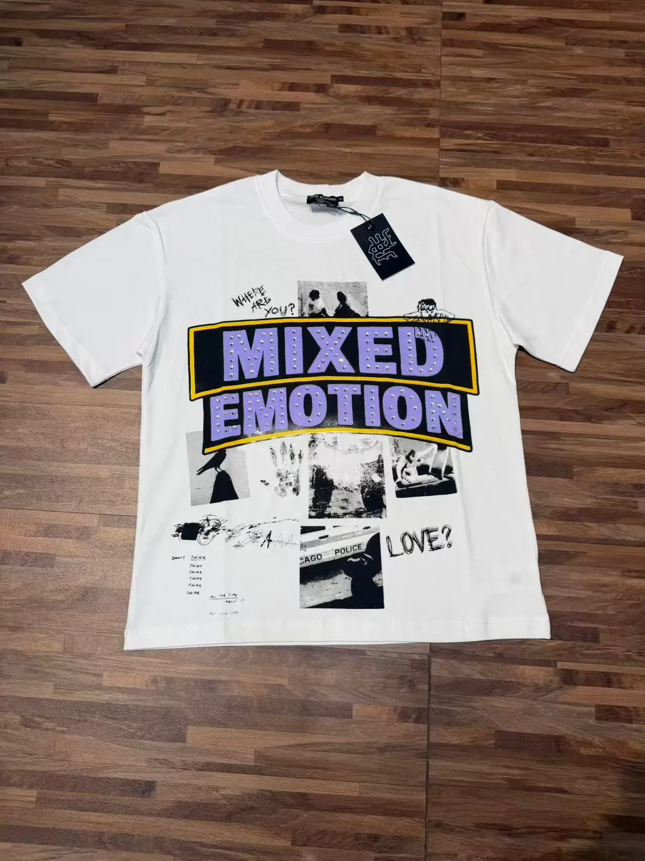 Mixed Emotion सफेद बैंगनी ग्राफिक प्रिंट ओवरसाइज्ड टी-शर्ट 6